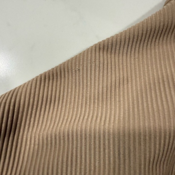 Beach Riot Cream and Tan Swimsuit - Picture 2 of 5